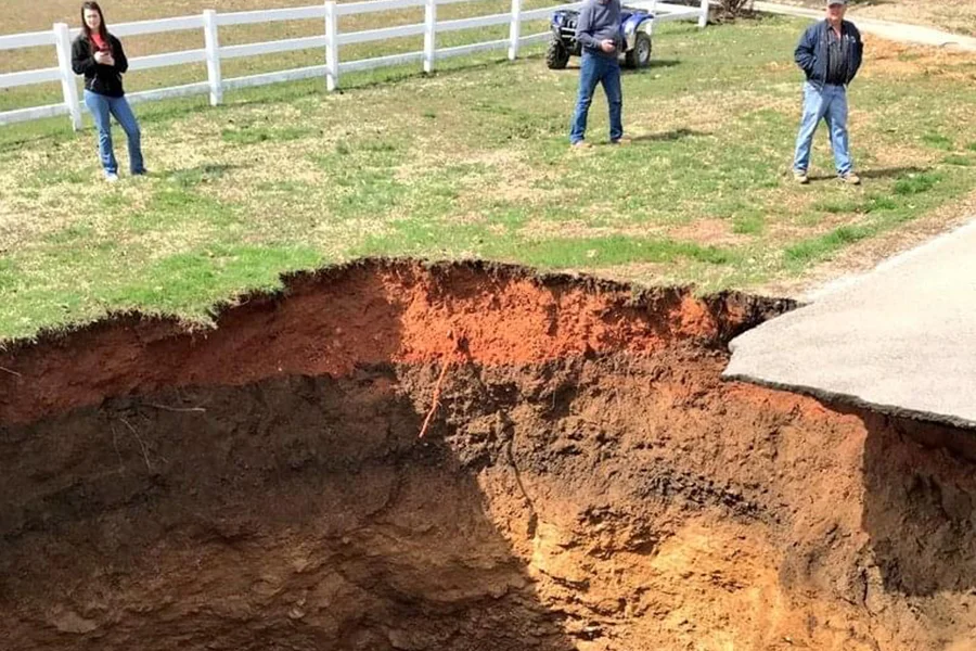 sinkhole remediation in Palmetto, FL